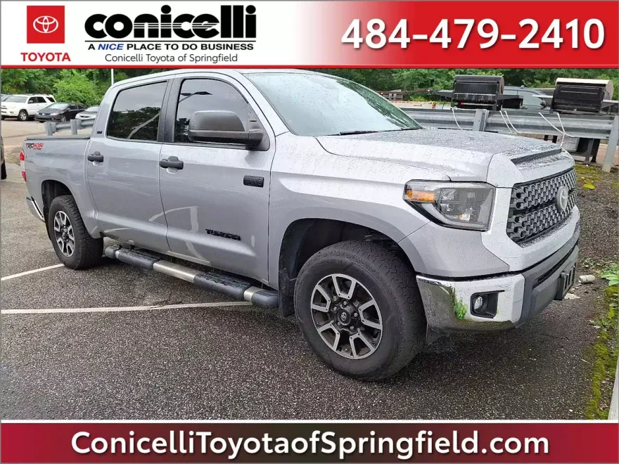 2020 Toyota Tundra SR5 CrewMax photo 1