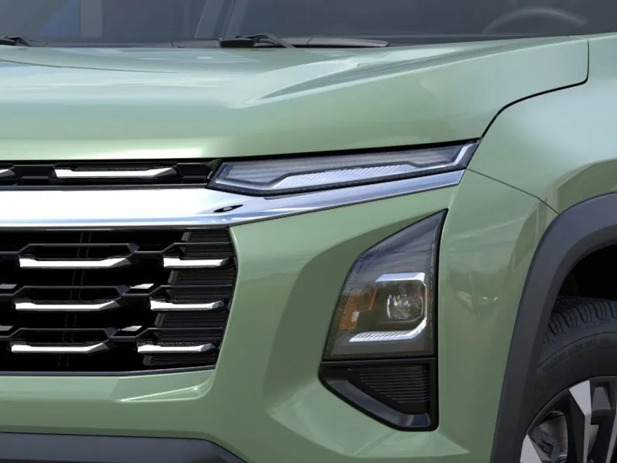 2025 Chevrolet Equinox LT photo 10