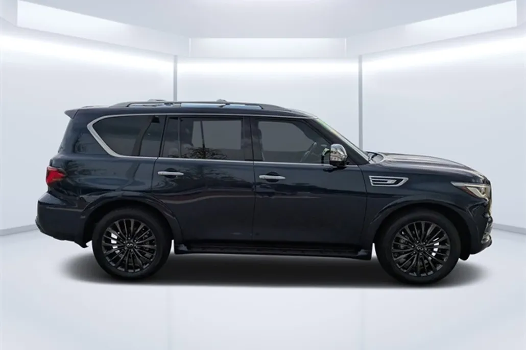 2022 Infiniti QX80 Sensory photo 1