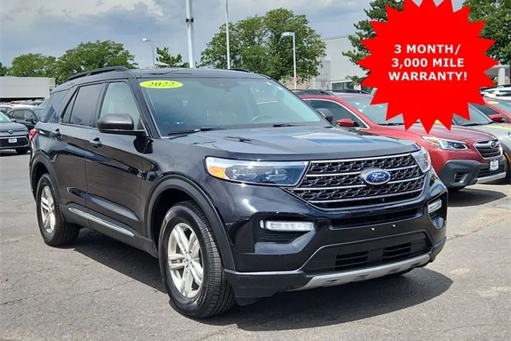 2022 Ford Explorer XLT photo 1
