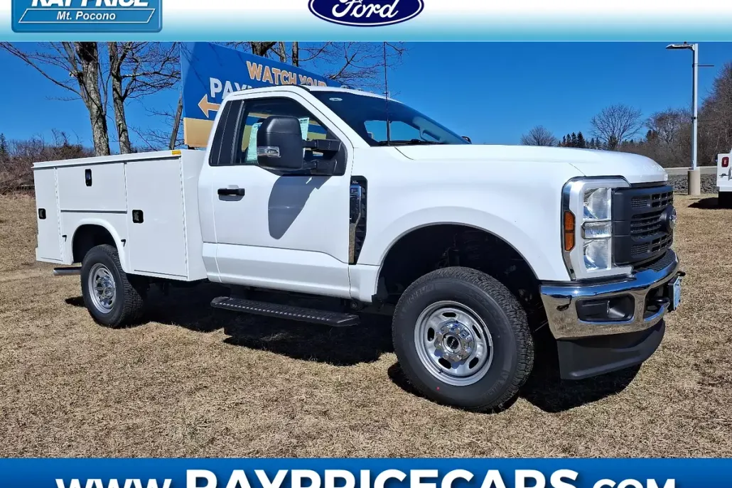2025 Ford F-250 XL photo 1
