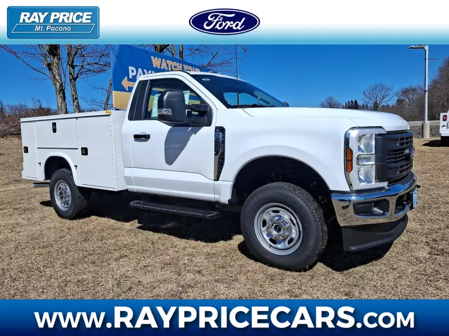 2025 Ford F-250 XL photo 1