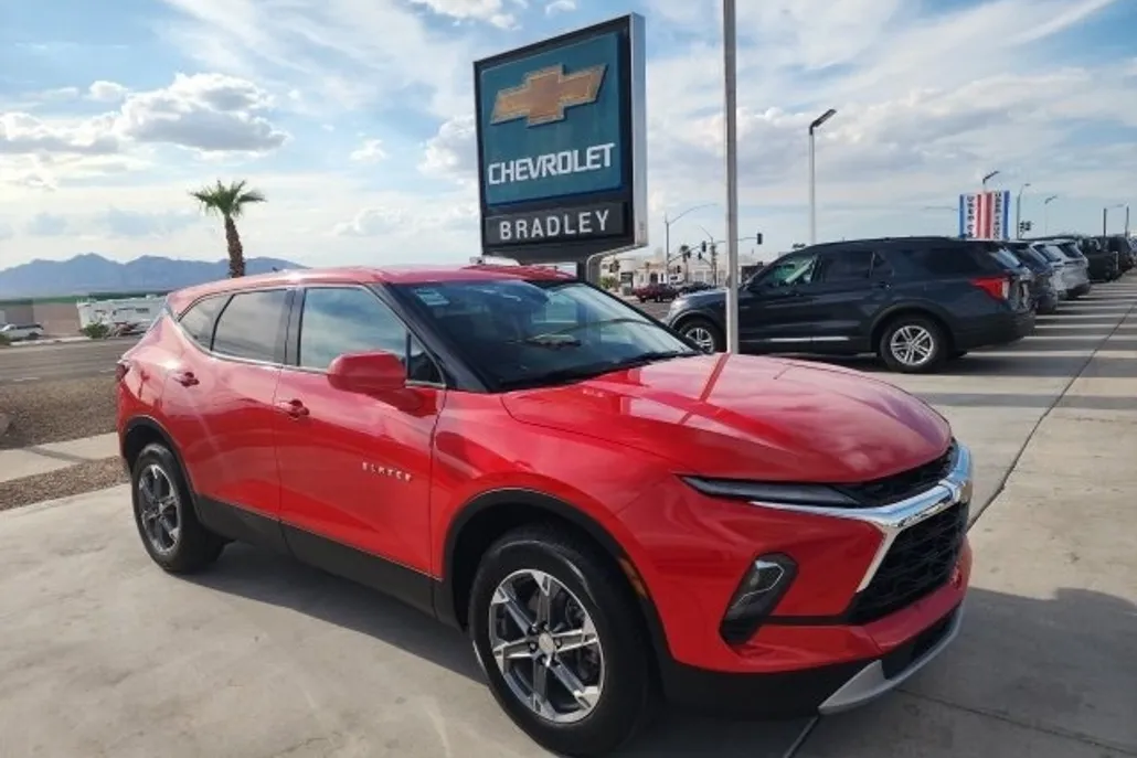 2024 Chevrolet Blazer 2LT photo 1
