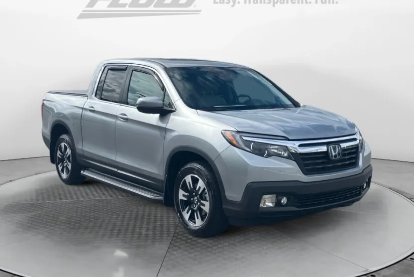2020 Honda Ridgeline RTL photo 1