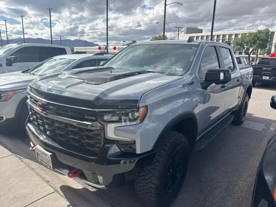 2024 Chevrolet Silverado 1500 ZR2 photo 1