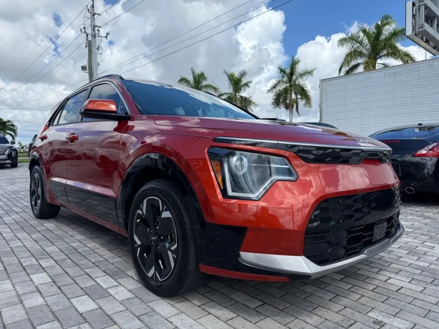 2023 Kia Niro EV Wind photo 1