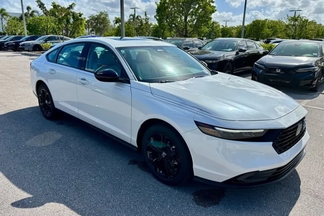 2025 Honda Accord SE photo 1