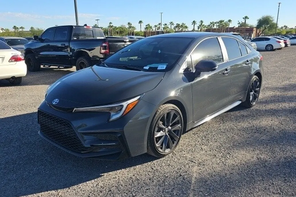 2023 Toyota Corolla Hybrid SE photo 1