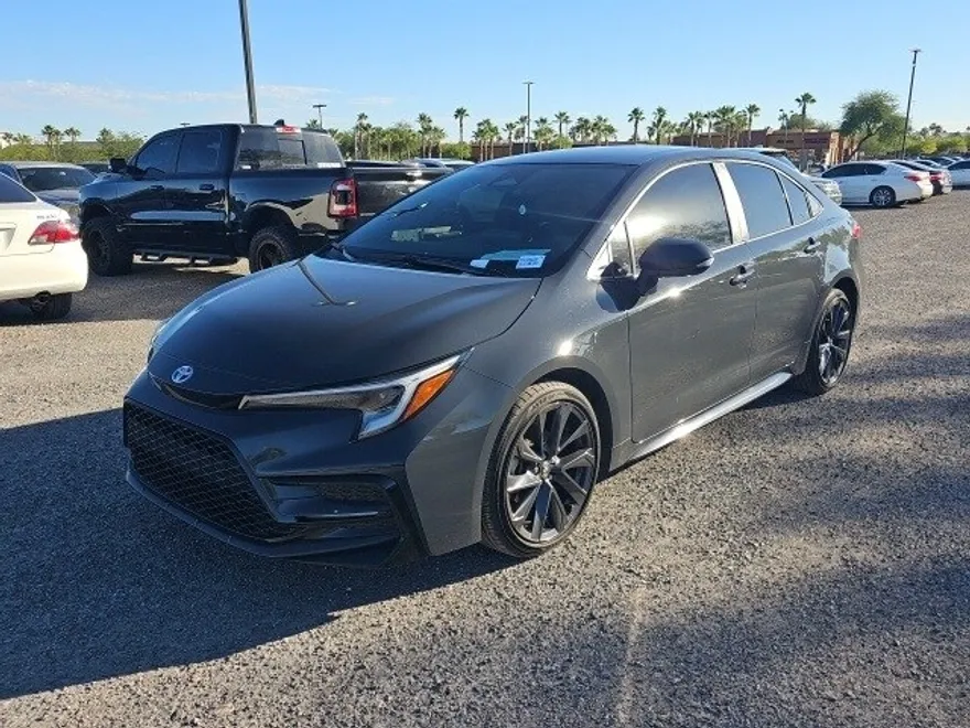2023 Toyota Corolla Hybrid SE photo 1