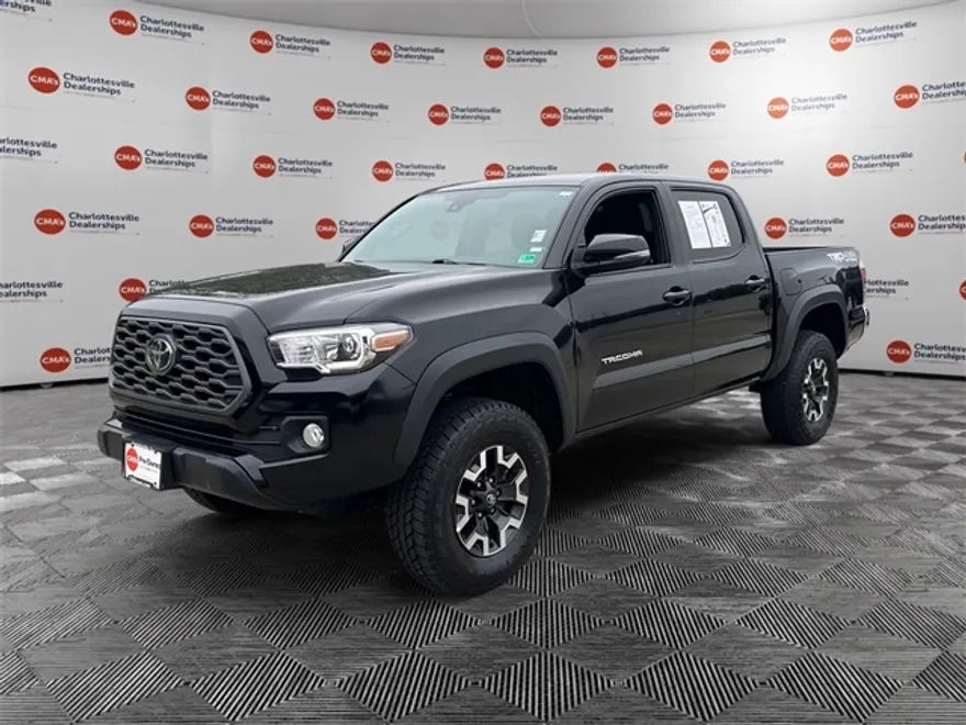 2023 Toyota Tacoma TRD Off-Road V6 photo 1