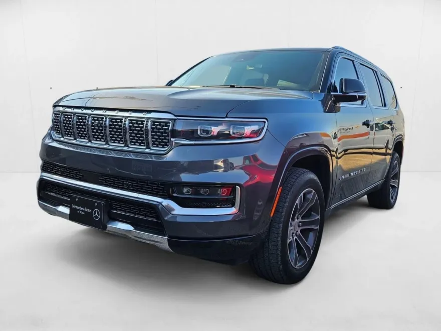 2023 Jeep Grand Wagoneer Base photo 1