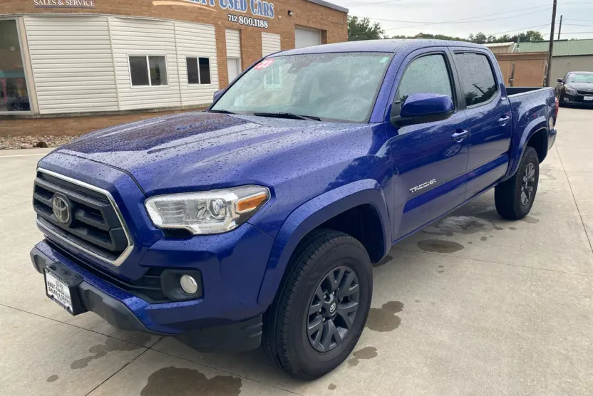 2023 Toyota Tacoma SR5 photo 1