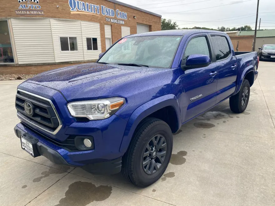 2023 Toyota Tacoma SR5 photo 1