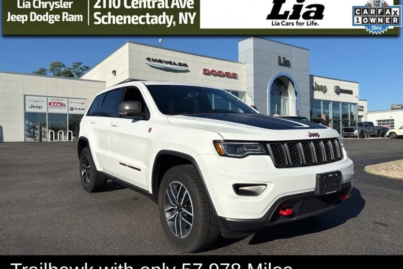 2021 Jeep Grand Cherokee Trailhawk photo 1