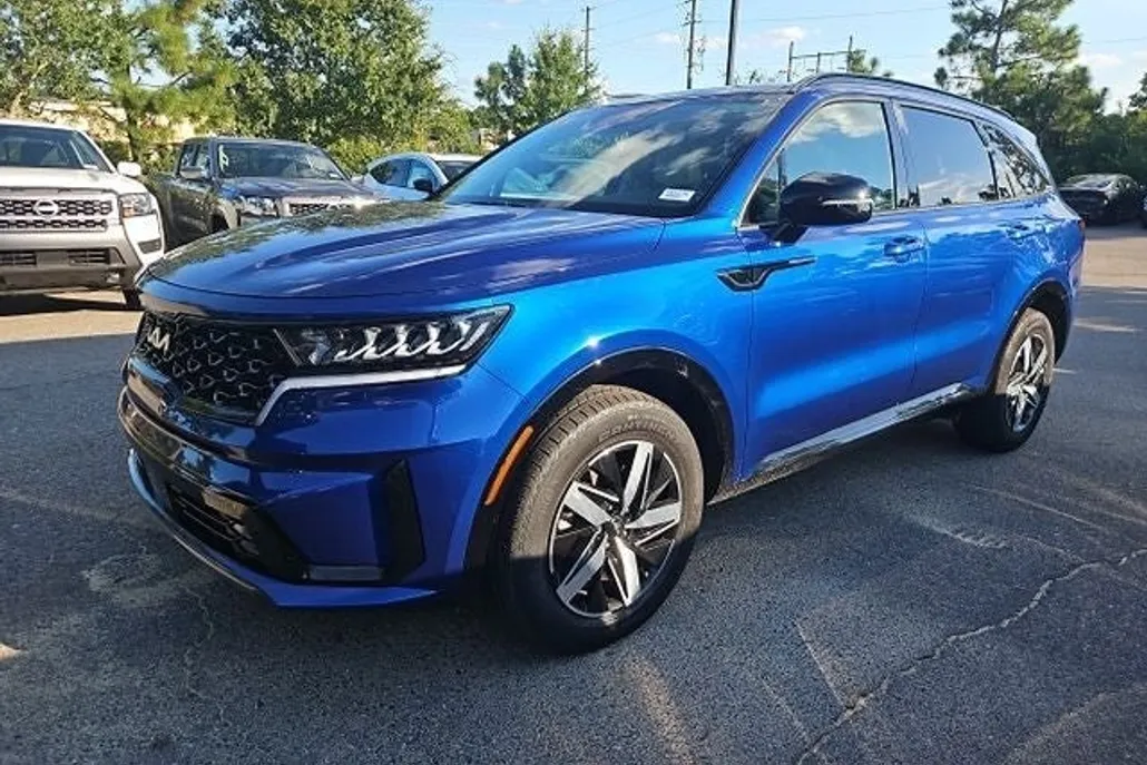 2023 Kia Sorento EX photo 1