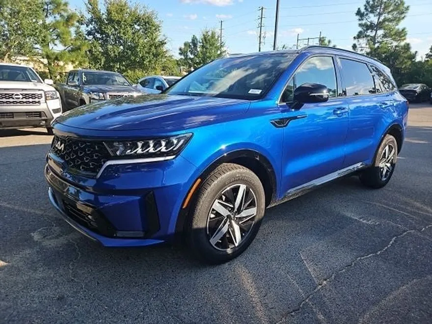 2023 Kia Sorento EX photo 1