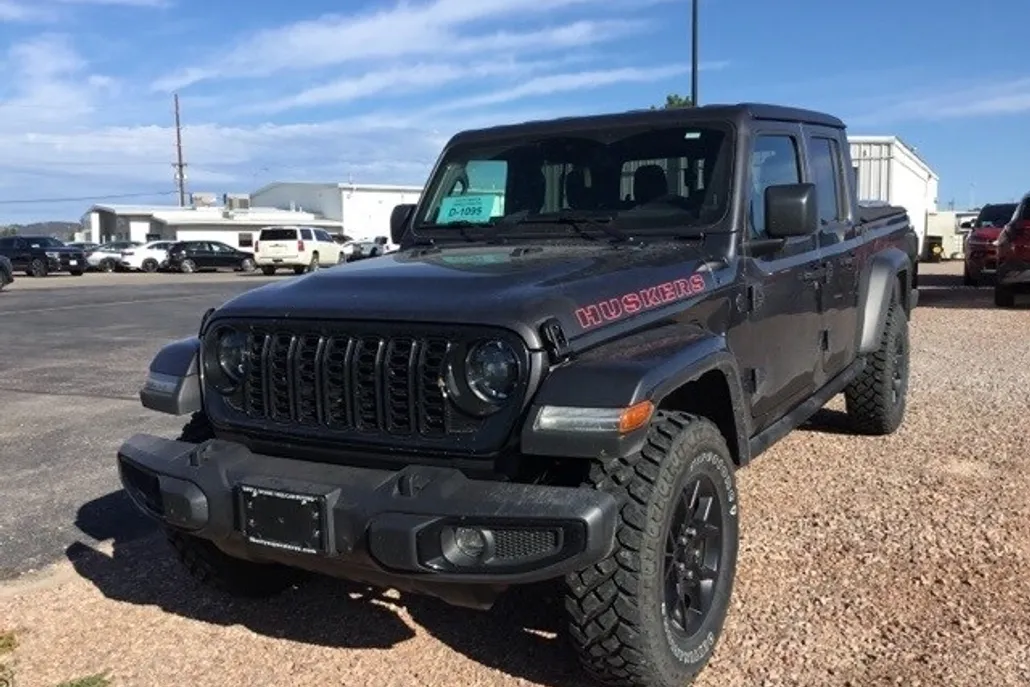 2024 Jeep Gladiator Sport photo 1