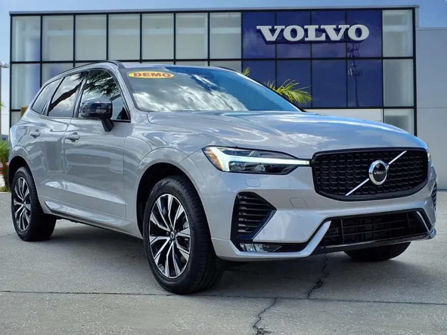 2025 Volvo XC60 B5 Core photo 1