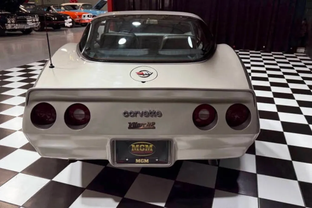 1982 Chevrolet Corvette Collector Edition photo 1