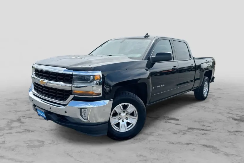 2018 Chevrolet Silverado 1500 LT photo 1