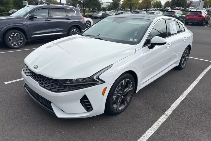 2021 Kia K5 EX photo 1