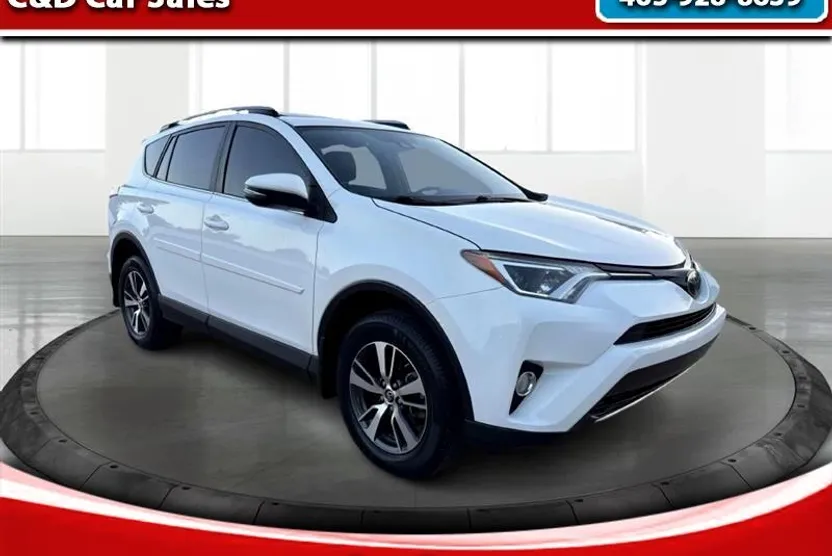 2018 Toyota RAV4 Adventure photo 1