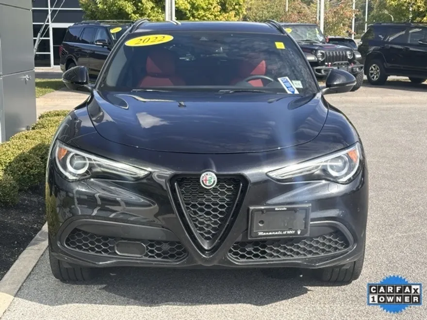 2022 Alfa Romeo Stelvio Ti Sport photo 1