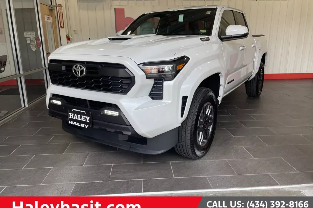 2024 Toyota Tacoma TRD Sport Double Cab photo 1