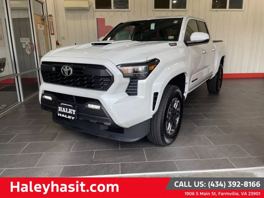 2024 Toyota Tacoma TRD Sport Double Cab photo 1