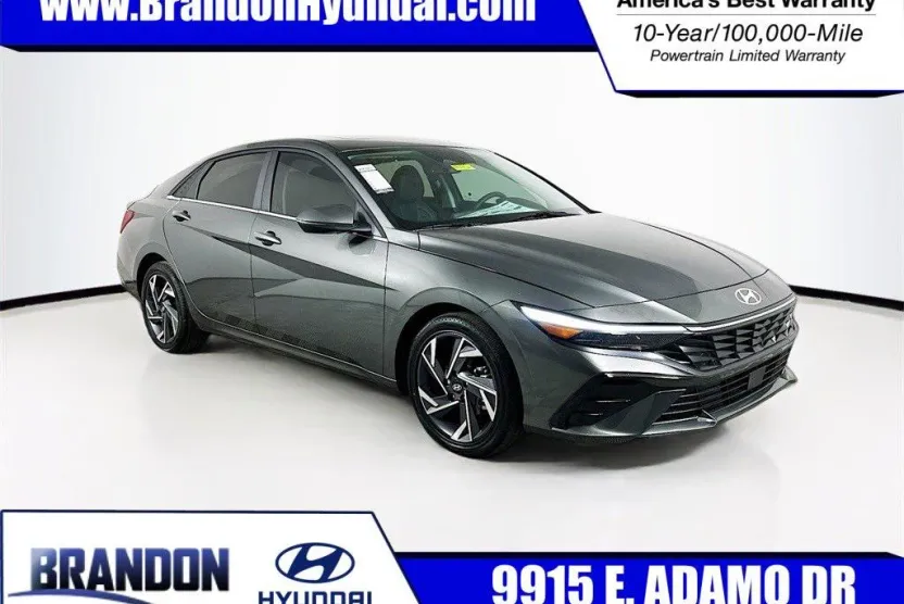 2025 Hyundai Elantra Limited photo 1