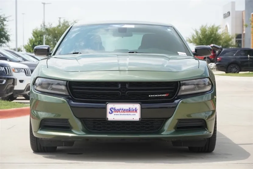 2021 Dodge Charger SXT photo 1