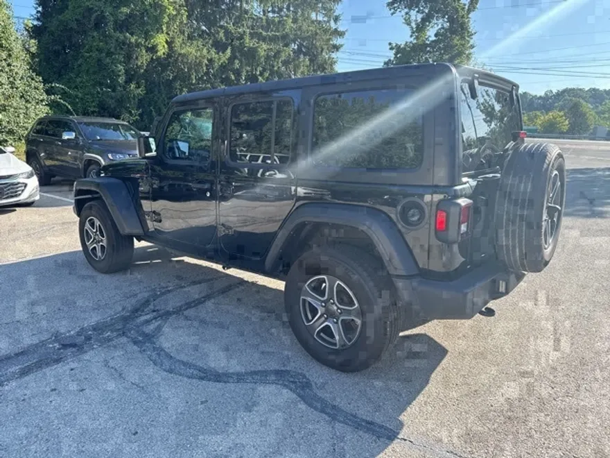 2022 Jeep Wrangler Unlimited Sport S photo 1