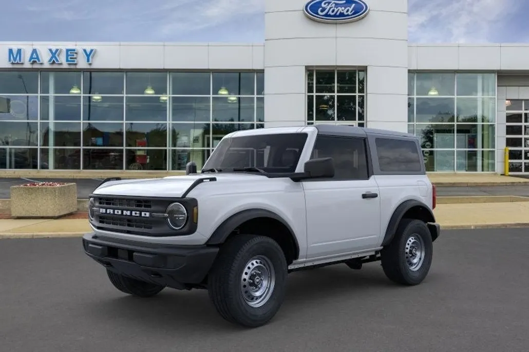 2025 Ford Bronco Base photo 1