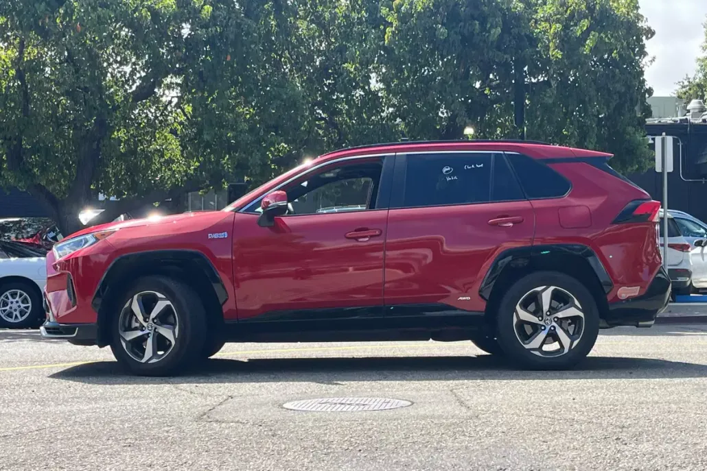 2021 Toyota RAV4 Prime XLE Premium photo 1