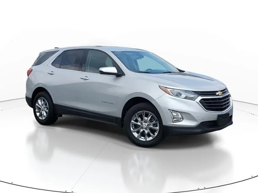 2019 Chevrolet Equinox LT photo 1