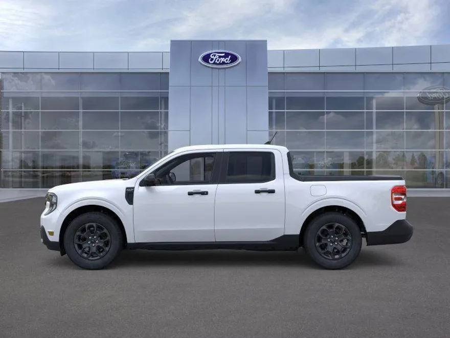 2025 Ford Maverick XLT photo 1