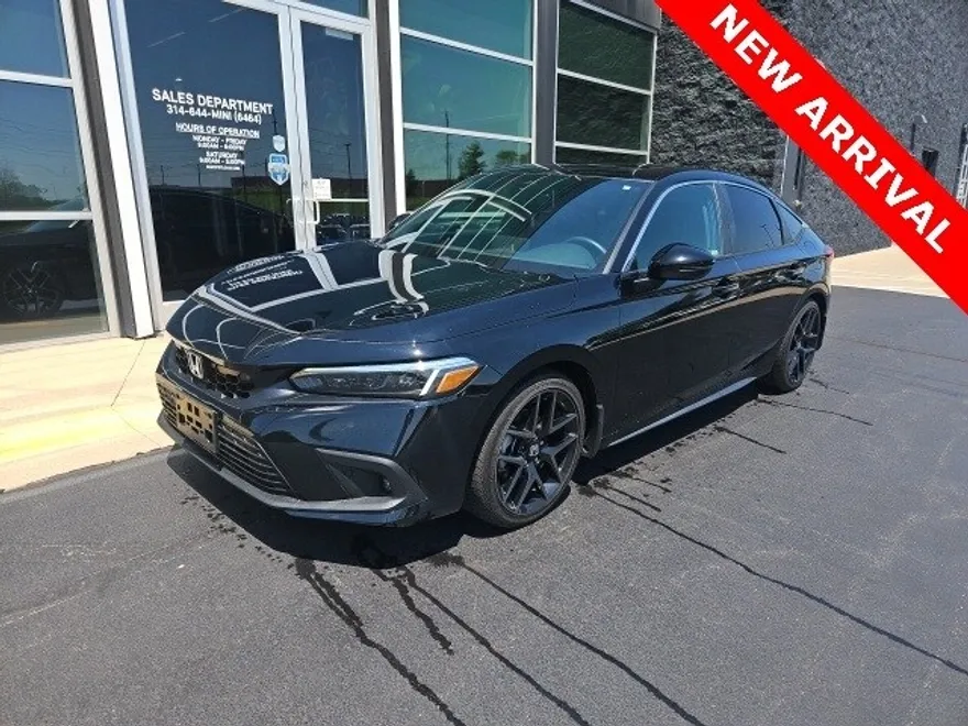 2024 Honda Civic Sport Touring Hatchback photo 1