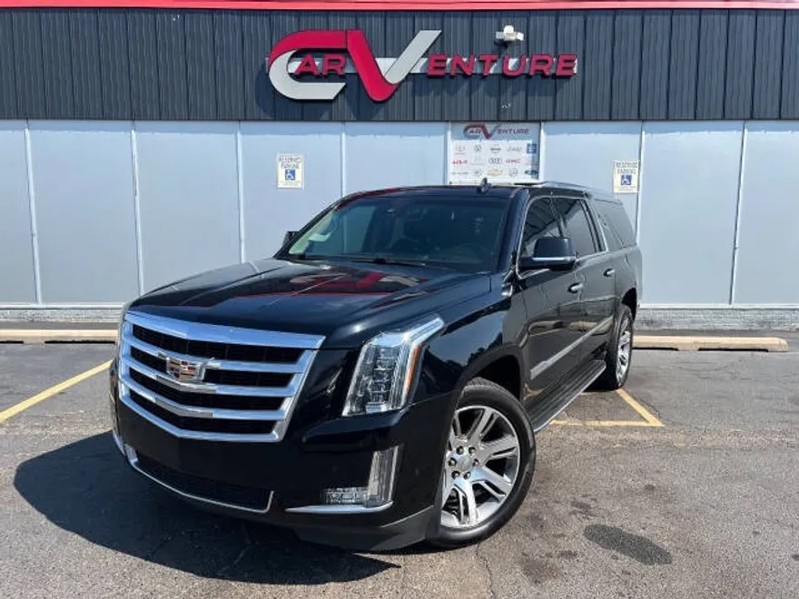 2017 Cadillac Escalade ESV Luxury photo 1