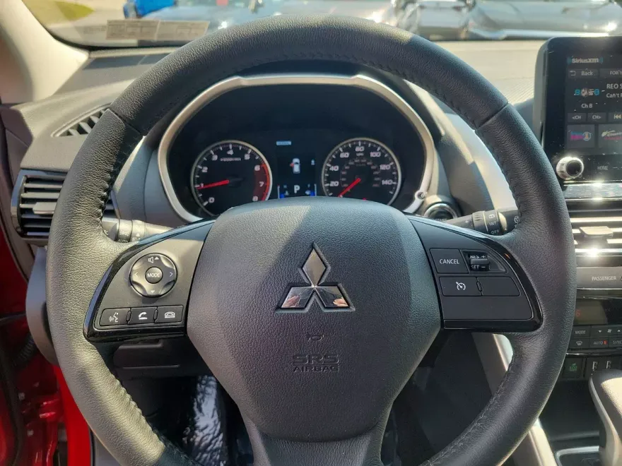 2023 Mitsubishi Eclipse Cross SEL photo 19