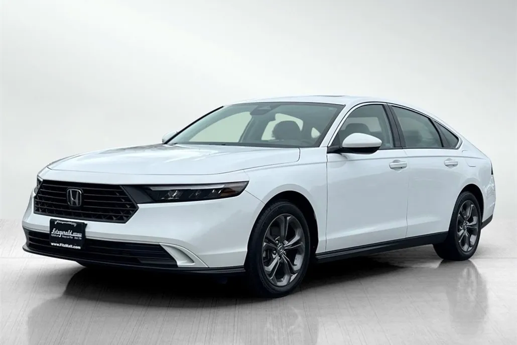 2023 Honda Accord EX photo 1