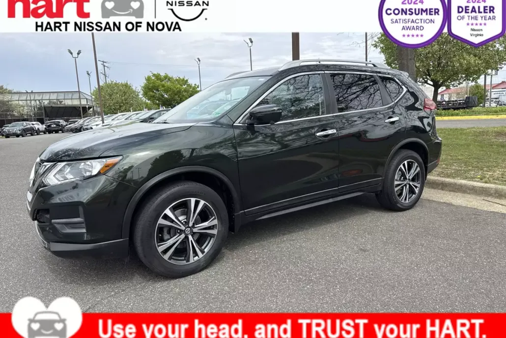 2019 Nissan Rogue SV photo 1