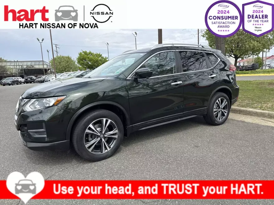2019 Nissan Rogue SV photo 1