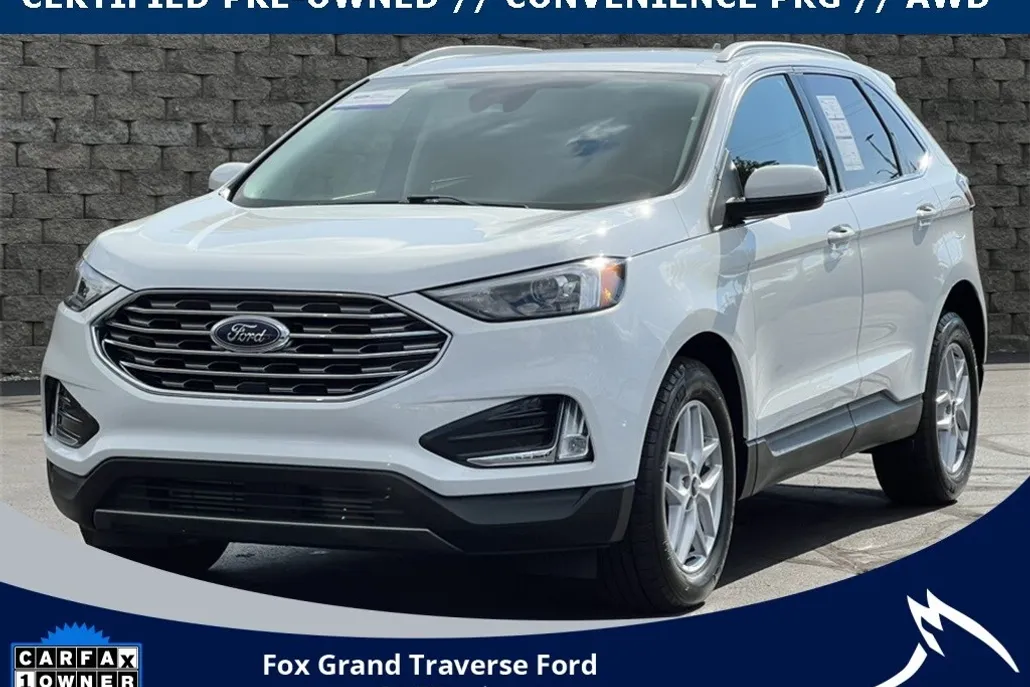 2022 Ford Edge SEL photo 1
