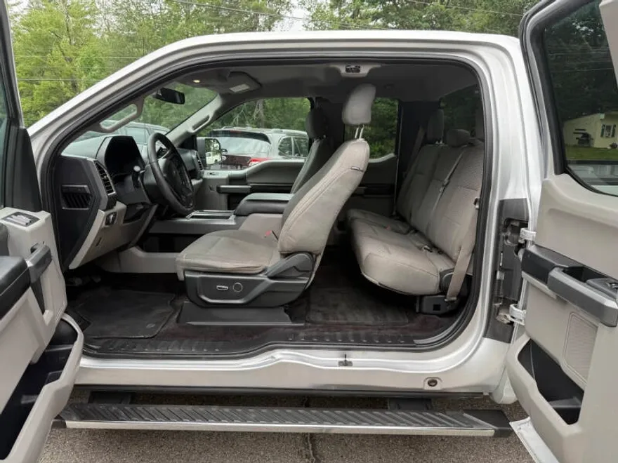 2016 Ford F-150 XLT photo 1