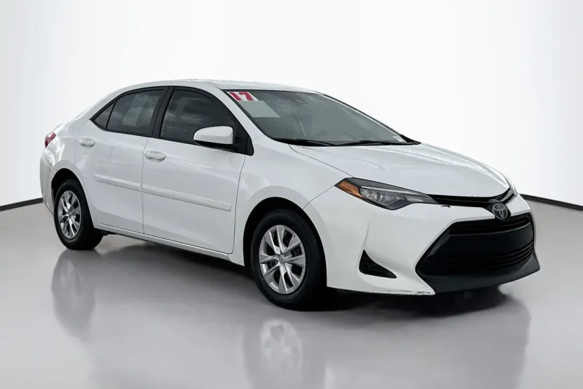 2017 Toyota Corolla L photo 1