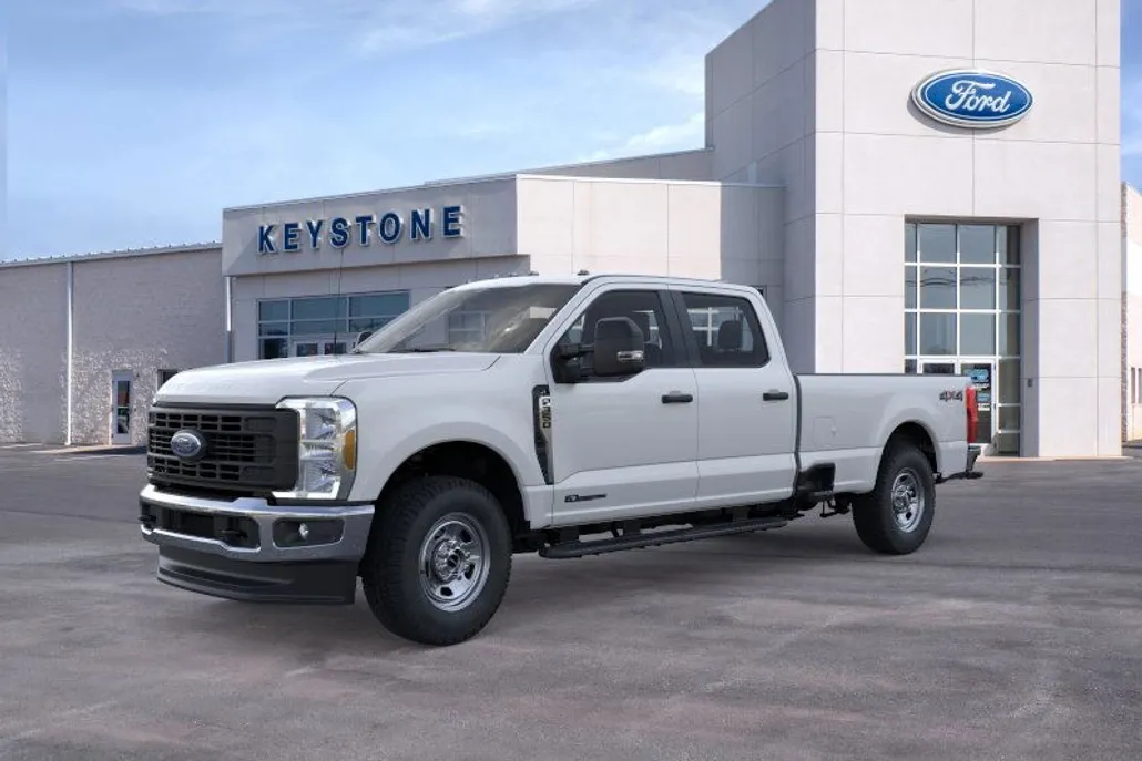 2025 Ford F-350 photo 1