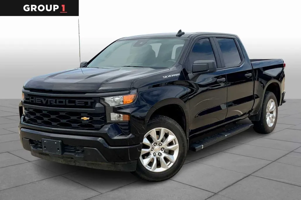 2024 Chevrolet Silverado 1500 Custom photo 1