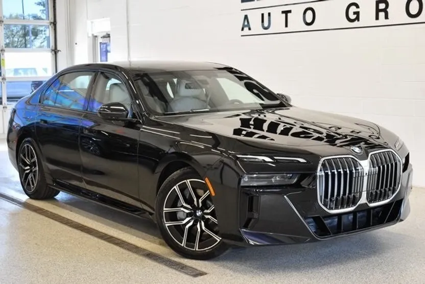 2025 Bmw 760i xDrive photo 1