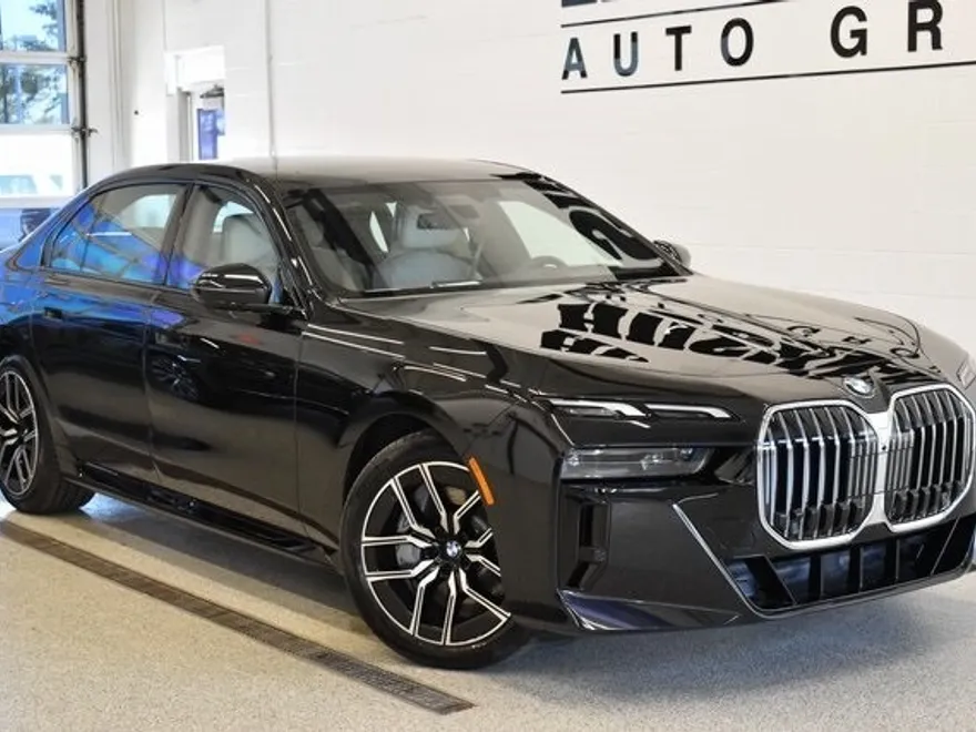 2025 Bmw 760i xDrive photo 1