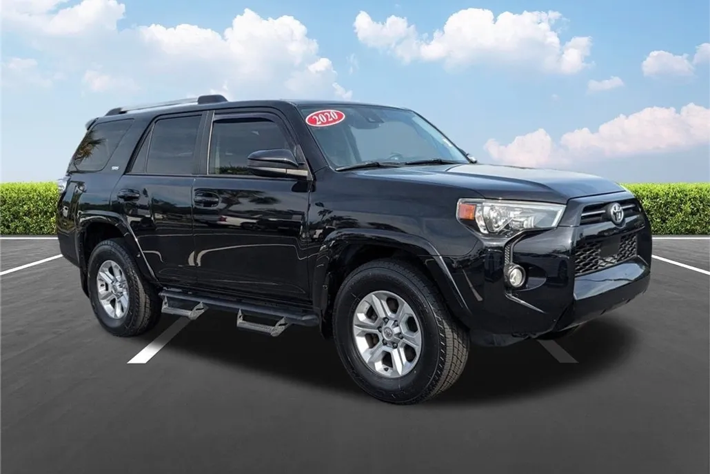 2020 Toyota 4Runner SR5 photo 1